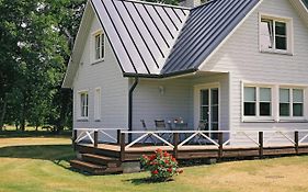 Niidupuu Holiday Home